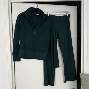 Emerald Green Women's waffle Pants & pullover Set